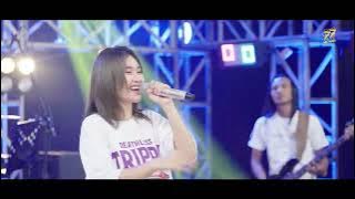 DIKE SABRINA   PUNK ROCK JALANAN   Feat  OM SERA  Official Music Video