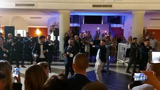 EPIC GROOMSMEN DANCE SURPRISE for the bride! Amazing weeding all time!