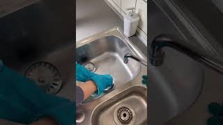 Убираем Неприятный Запах Из Труб