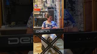 Песня “Я хочу уехать жить в Питер“