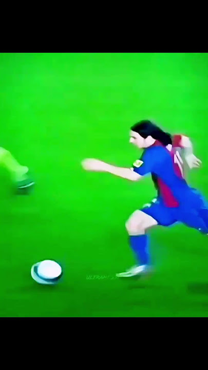 MESSI THE MAGICIAN #messi #ronaldo #ronaldinho #football #soccer #shorts #footballskills #neymar