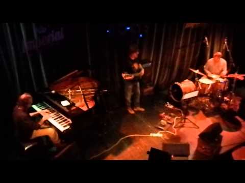 7271 - 12/2/14 - Abel Patrone, Alejandro Herrera, Quintino Cinalli - "Chans song"