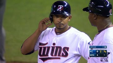 KC@MIN: Escobar knocks an RBI single up the middle