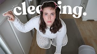 Were Doing An Overstimulated Cleaning Video Today