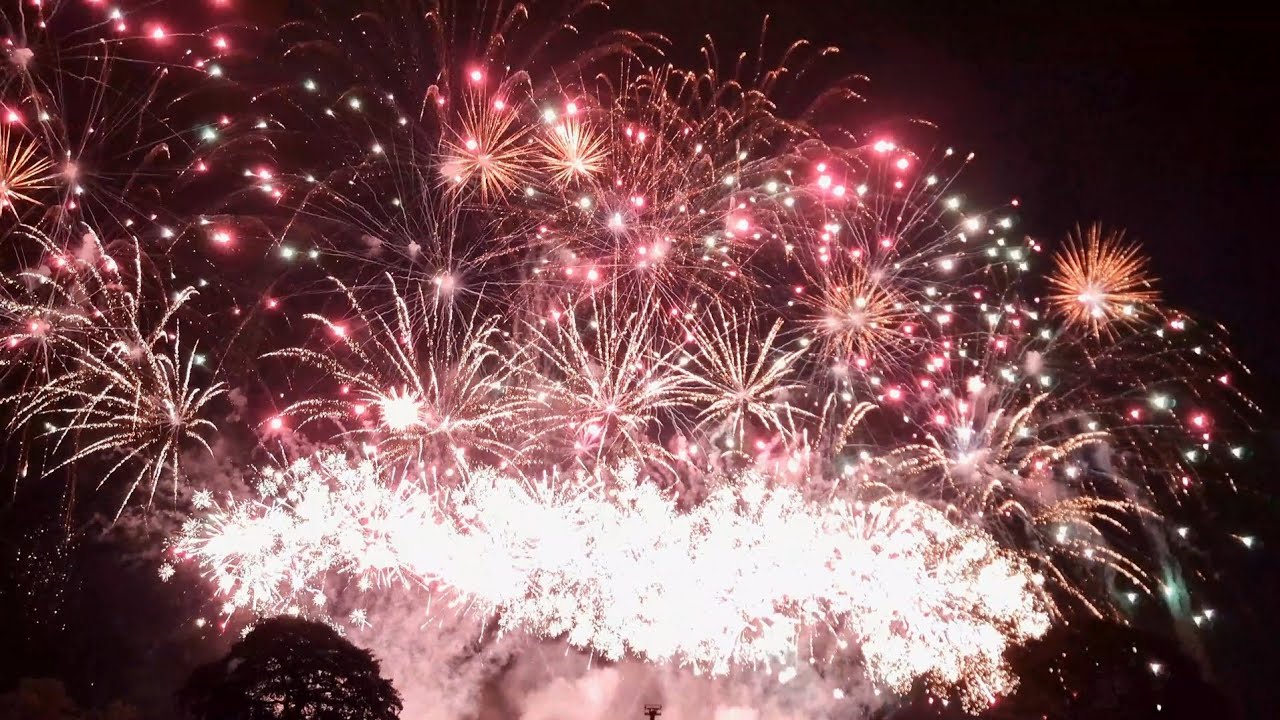 Firework Champions 2025 Arley Hall - Distant Thunder Fireworks - Closing Display