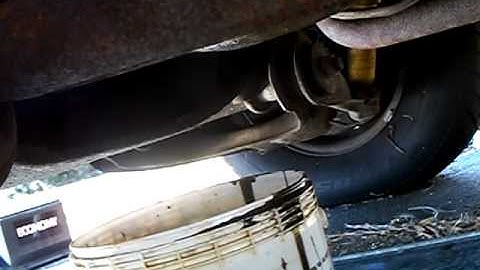 how to change oil part 1 001.AVI