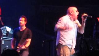 Smash Mouth Live in Manila 2013: &quot;Always Gets Her Way&quot;