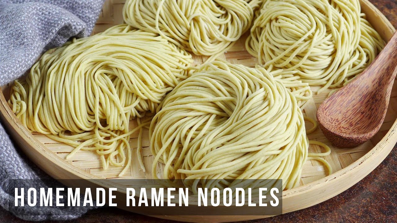 Using A Hand Crank Pasta Machine - Japanese Ramen Noodles From