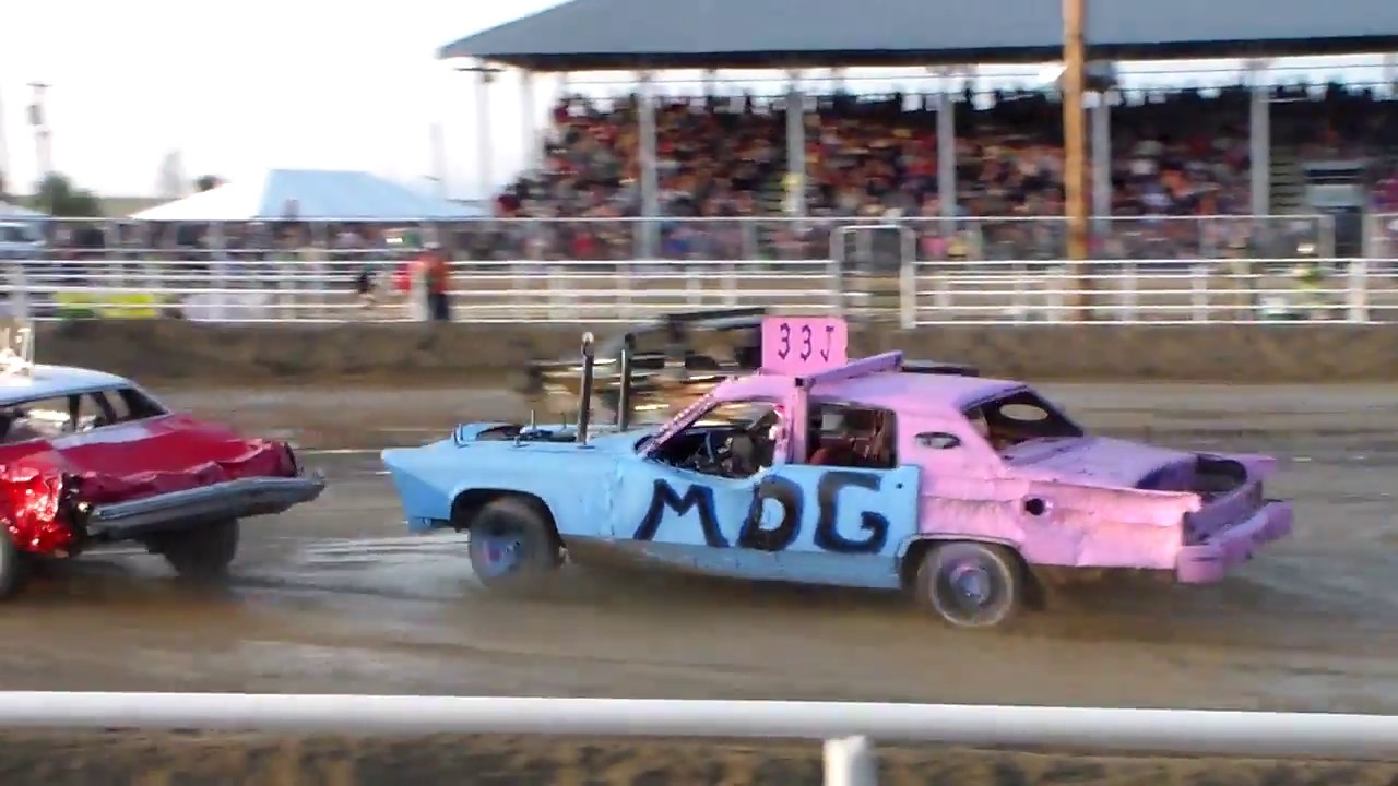 Lincoln County Fair Demo Derby 2018 Chain Cars - YouTube
