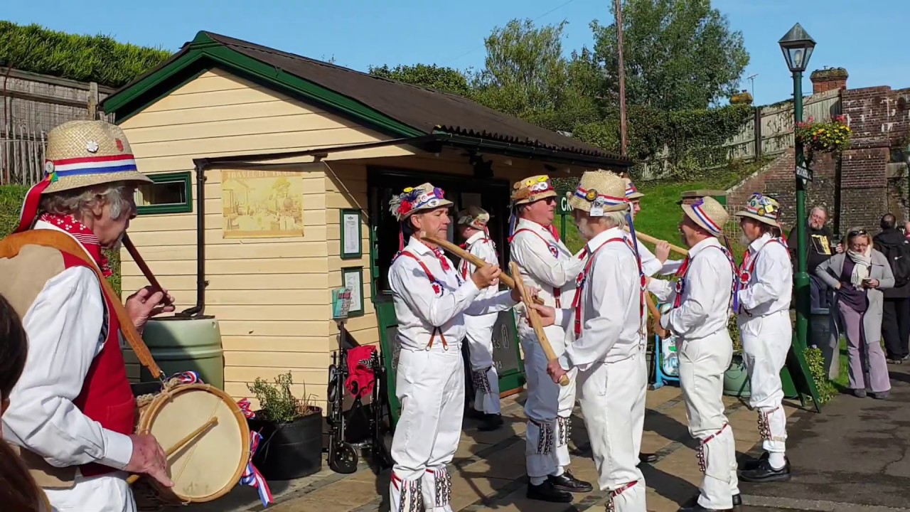 Hartley Morris Men dancing British Grenadiers at Groombridge 2019 YouTube