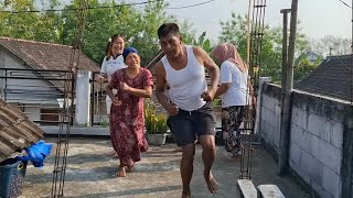 PAK BLO TEACHES MBOK SRI HOW TO EXERCISE || WARMING UP FOR INDEPENDENCE DAY
