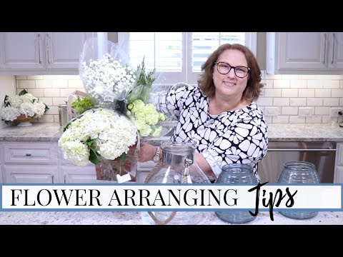 FLOWER ARRANGING TIPS | Budget Friendly Flower Arrangements