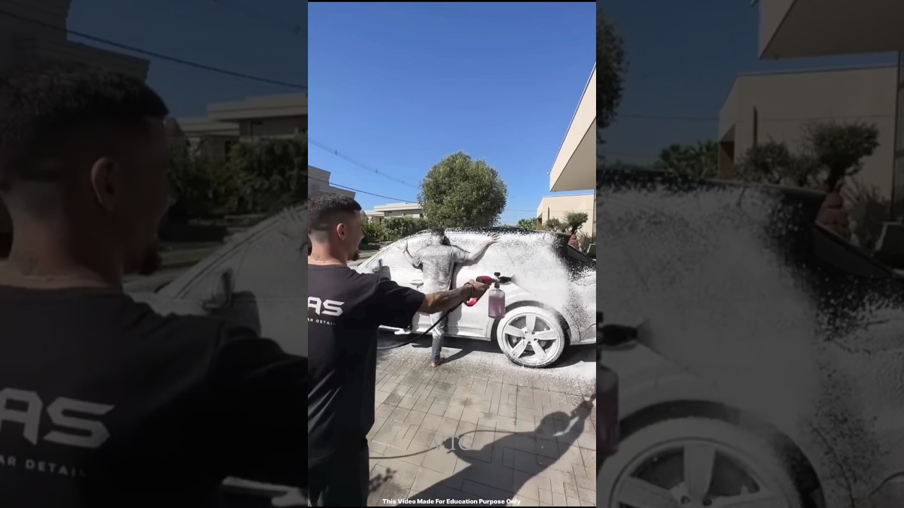 He Stuck to His Car During a Wash... The Result Was Shocking 🥶😱 