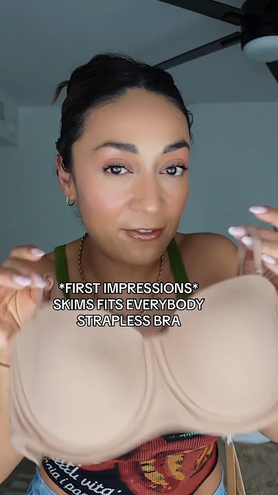 FIRST IMPRESSIONS* SKIMS FITS EVERYBODY STRAPLESS BRA #tryon #bratryonhaul  #brareview #skimsreview 