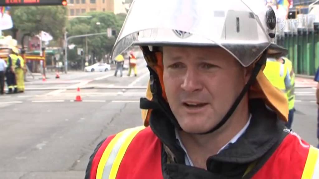 UTS crane collapse YouTube