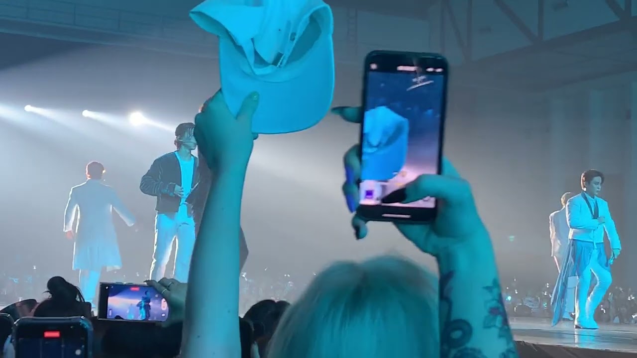 230805 ATEEZ world tour break the wall in bangkok thailand - part 4