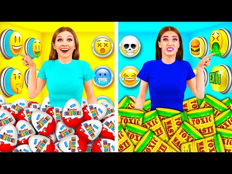 1000 Mystery Buttons Challenge Only 1 Lets You Escape | Crazy Prank Ideas by PaRaRa Challenge
