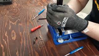 Fox Float DPS Air Spring Removal