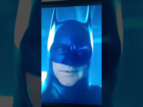 El Huevo batman trailer Flash 2023