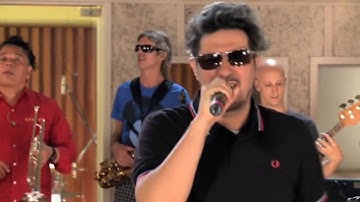 Thumbnail of 🎼 Los Autenticos Decadentes   - La Guitarra  😃  EN  VIVO - HD