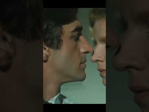 Péril en la demeure (1985) [Kiss Scene]:  Christophe Malavoy x Nicole Garcia