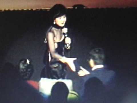 Teresa Teng sings xiao cheng gu shi, and tian mi m...