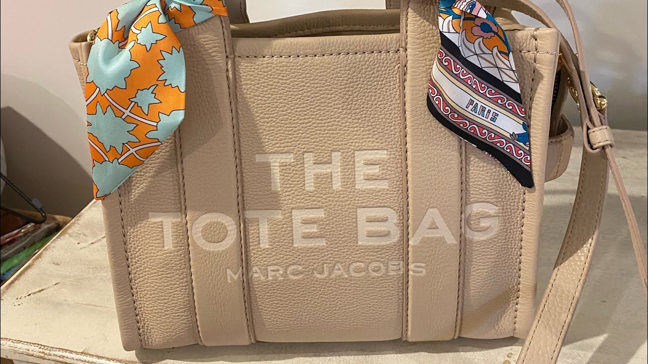 The Marc Jacobs Mini Jacquard Tote bag Unboxing & Whats In My Bag 