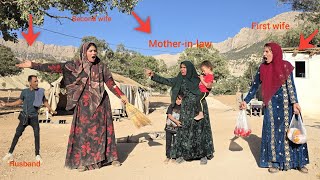 Download Lagu جشن:The mother-in-law's visit to the sick first lady and the jealousy and anger of the second lady MP3 Download Lagu جشن:The mother-in-law's visit to the sick first lady and the jealousy and anger of the second lady MP3