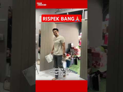 Seorang pria hadiri