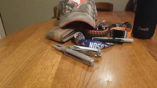 Everyday carry for October 2016. (EDC)
