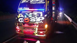 ganti ban bersama truk anti gosip