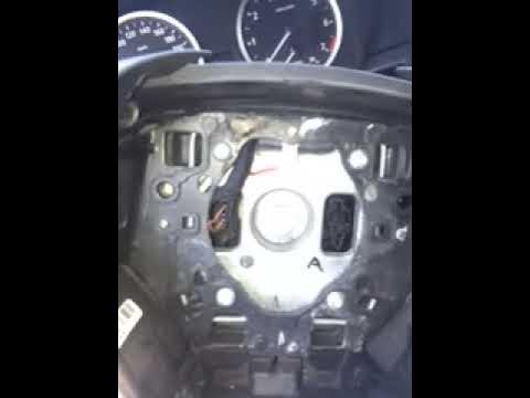 Как снять руль на bmw e60 Снятия подушки безопасности руля bmw e60 - YouTube