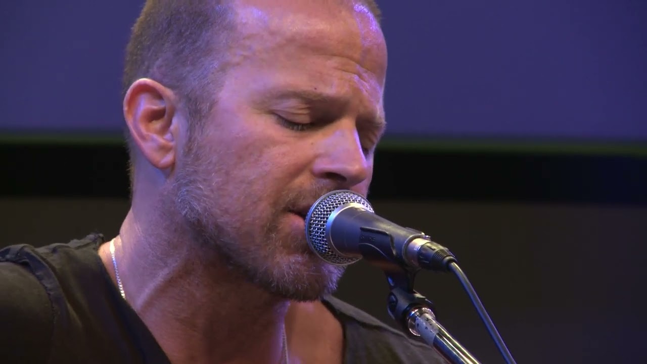 Kip Moore - It Ain't California | 98.7 The Bull | PNC Live Studio Session