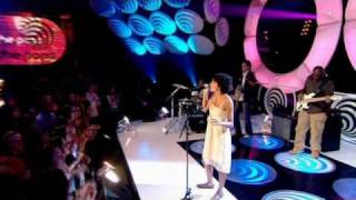 Corinne Bailey Rae - Put Your Records On (live)