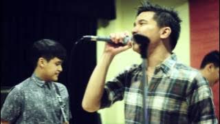STLA Band Kepikiran