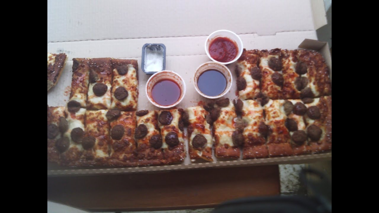 Pizza Hut big flavor dipper pizza - YouTube