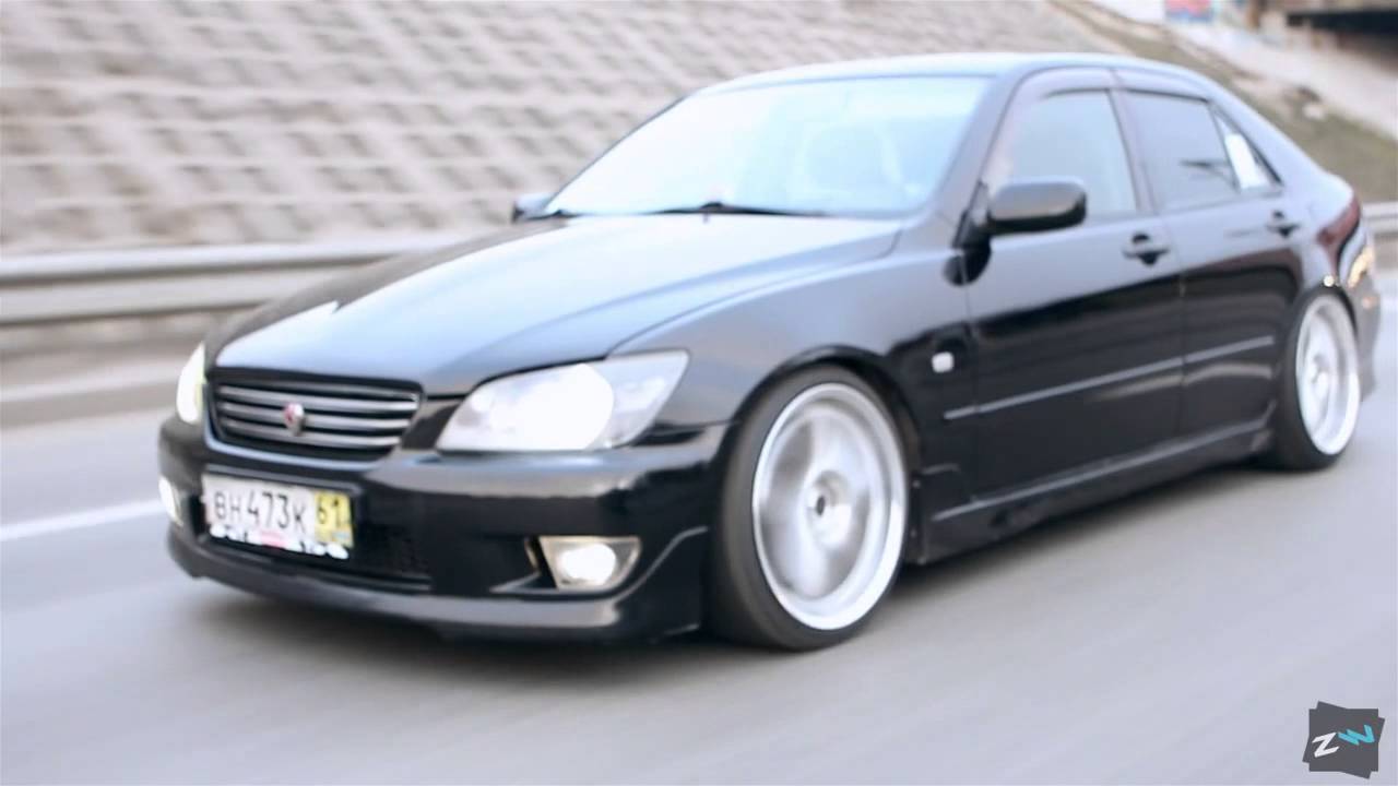 Drift lexus is 400 v8 - YouTube