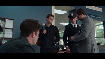 13 Reasons Why - Season 4 : Clay pukes on Justin