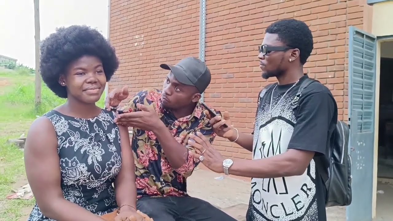 Test de fidélité électrique, Dave accompagné de sa nouvelle copine dit qu'il n'est pas mon ami.