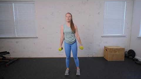 Curtsy Lunge Bicep Curl