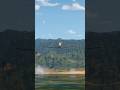“Old Warplane Escapes Jet Fighter in Epic Air Chase!”