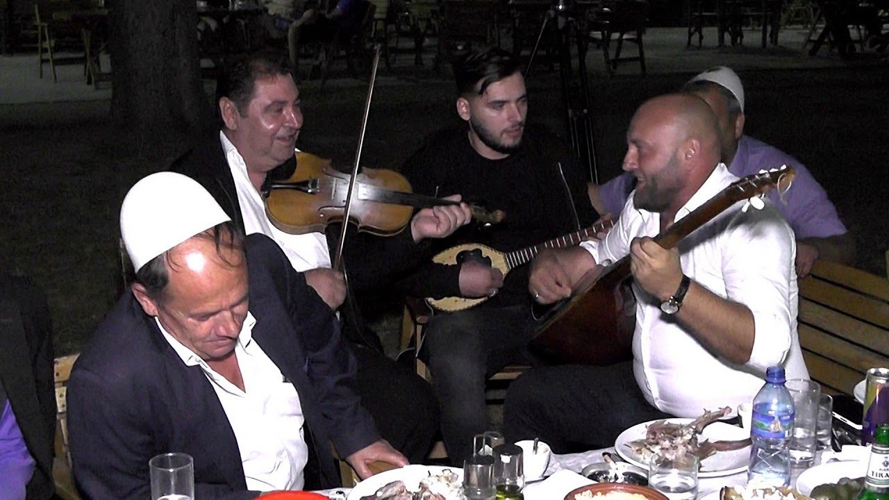 BESIM AVDYLI ME GRUP 2018 NE VALBON = E MIR BOLL SYNIN SI RRUSHI= ARHIVI FOLKLORIK