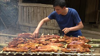 Drying meat from a wild boar enough to eat for a month. Robert | Green forest life (ep293)