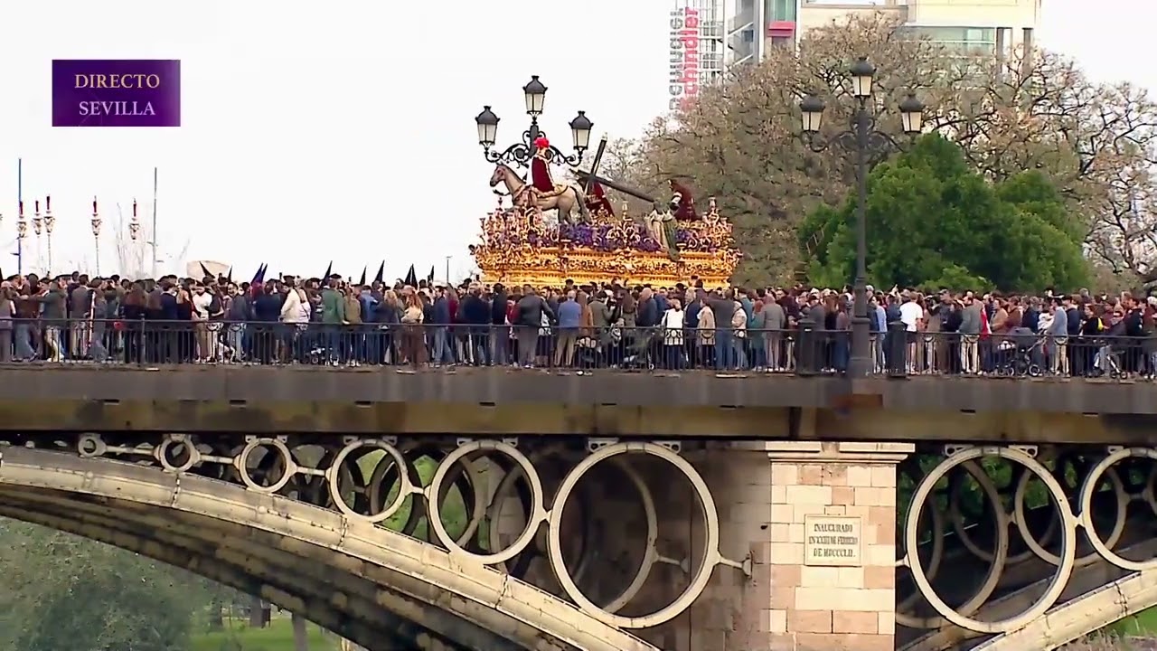 Entrada de la Esperanza Macarena y Esperanza de Triana | Canal Sur | Semana Santa 2025