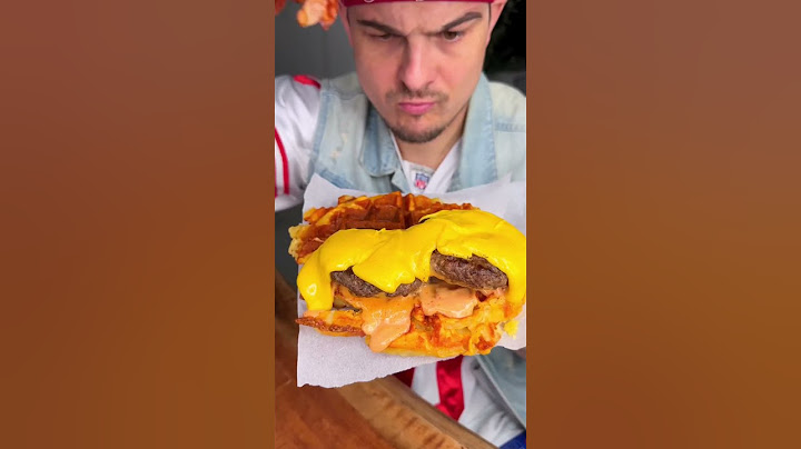 FRIES & CHEESE WAFFLE sandwich hack from Street food vendor😎🧇🍟🍔🧀 | CHEFKOUDY