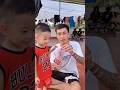 Thằng em 2 tuổi xem trên mạng đòi ăn cây xúc xích khổng lồ #challenge #funny #shortvideo