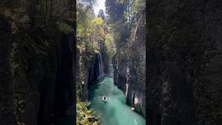 Takachiho Gorge#travelshorts #japan #travelblogger #naturelovers #takachihogorge #japon