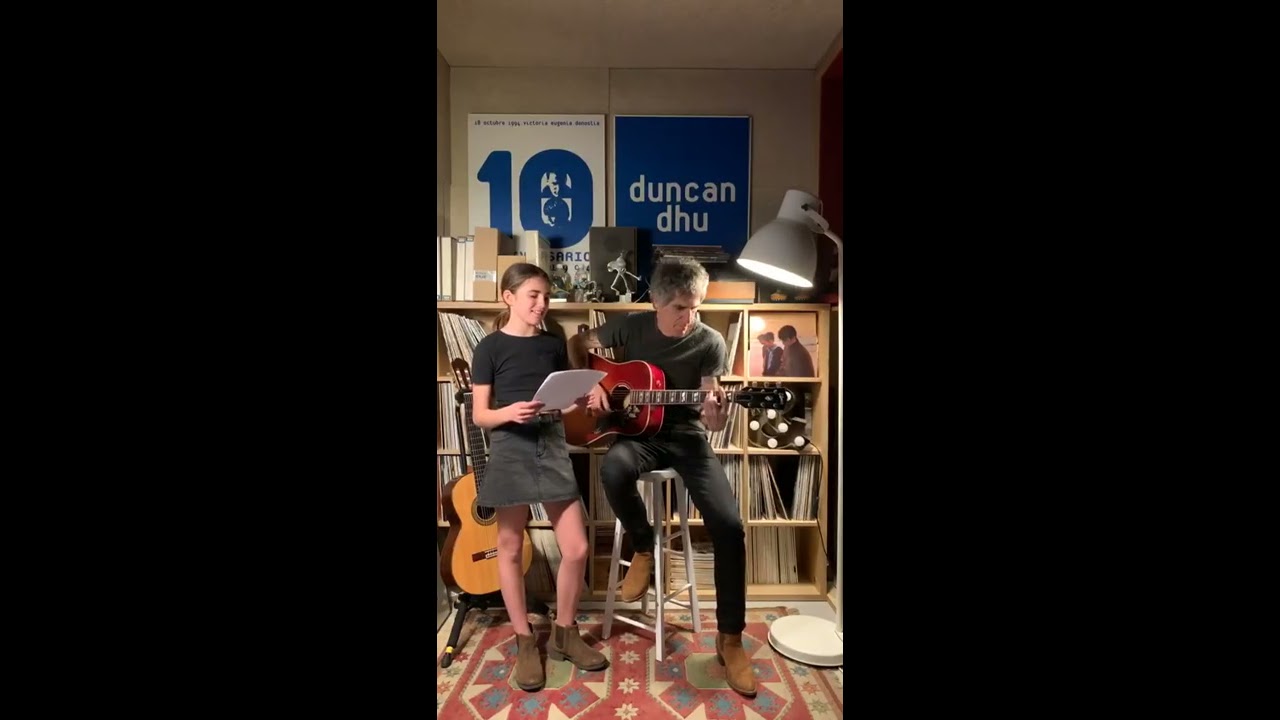 17 abril 2020 Charo (Quique González) y Esos ojos negros (Duncan Dhu)