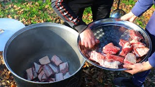 видео: САМЫЙ ЛУЧШИЙ РЕЦЕПТ СОГРЕТЬСЯ ОСЕНЬЮ! БЛЮДО из МЯСА в ОГРОМНОМ КАЗАНЕ! картинка: САМЫЙ ЛУЧШИЙ РЕЦЕПТ СОГРЕТЬСЯ ОСЕНЬЮ! БЛЮДО из МЯСА в ОГРОМНОМ КАЗАНЕ!