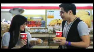 7-11 Commercial 2009 - Big Bite Hotdogs with Coke screenshot 3